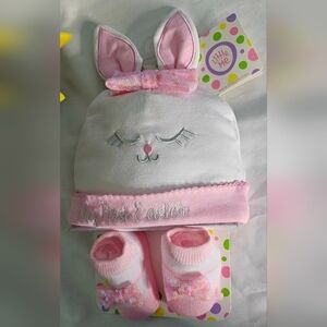 NWT Little Me Hat & Booties Set 0-12M